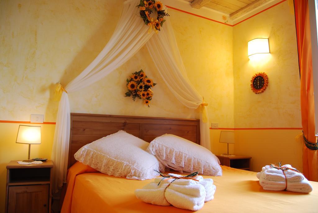 La Meridiana Sambuco  Zimmer foto