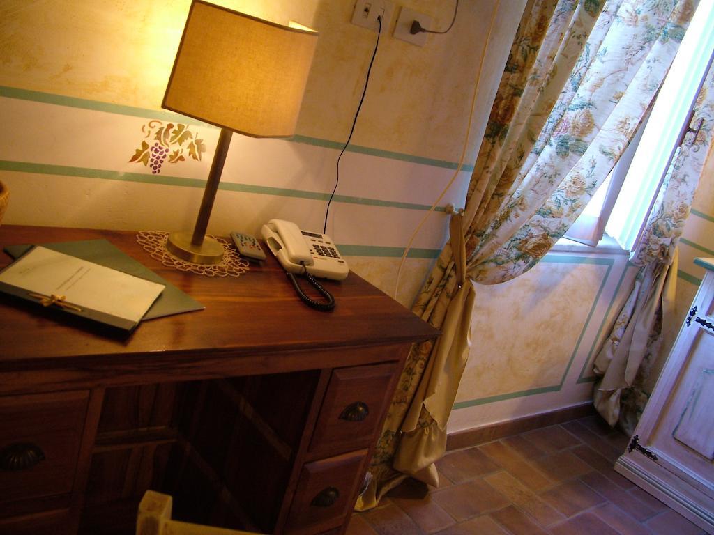 La Meridiana Sambuco  Zimmer foto